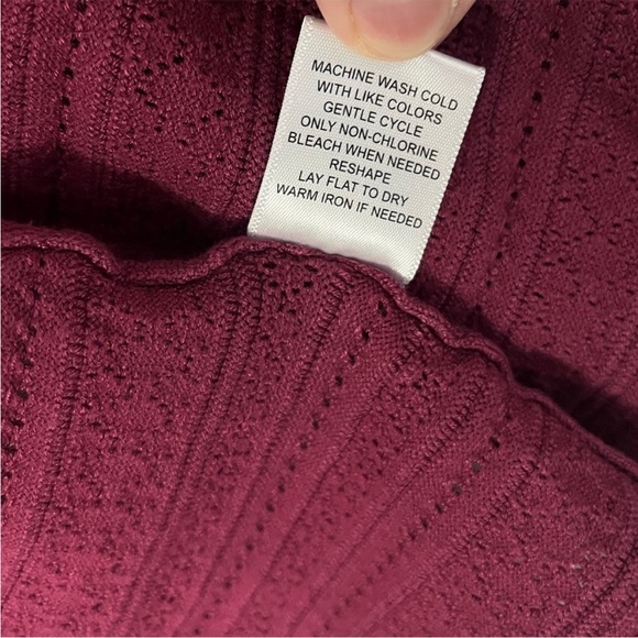 ♥️🍷 Lety & Me Cardigan Small Stitch Fix Burgundy Open Front Pointelle - Picture 9 of 9